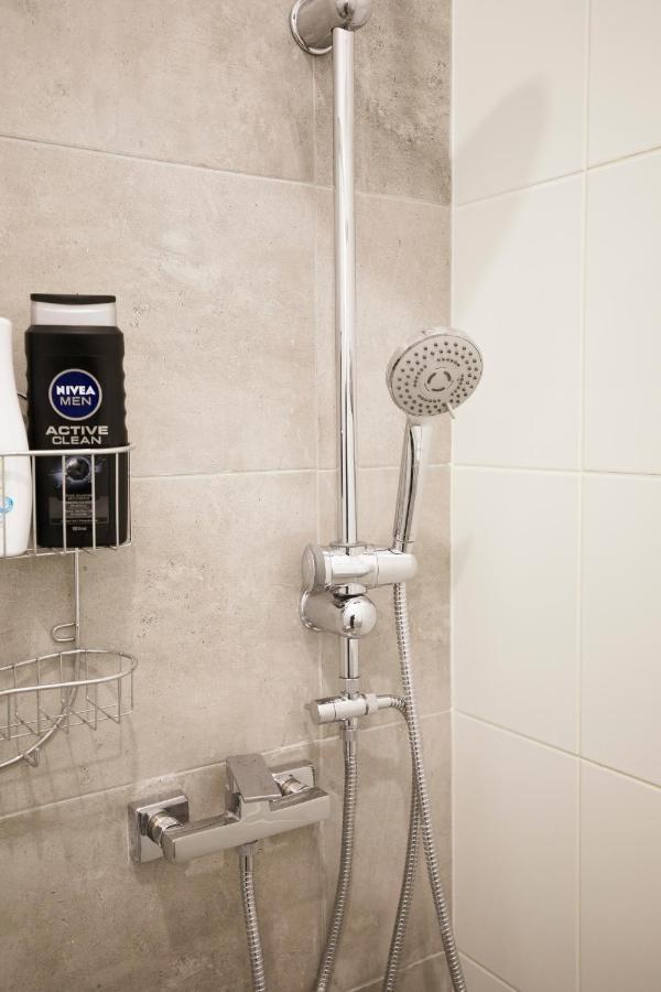 Ideal Studio Bukarest Kültér fotó