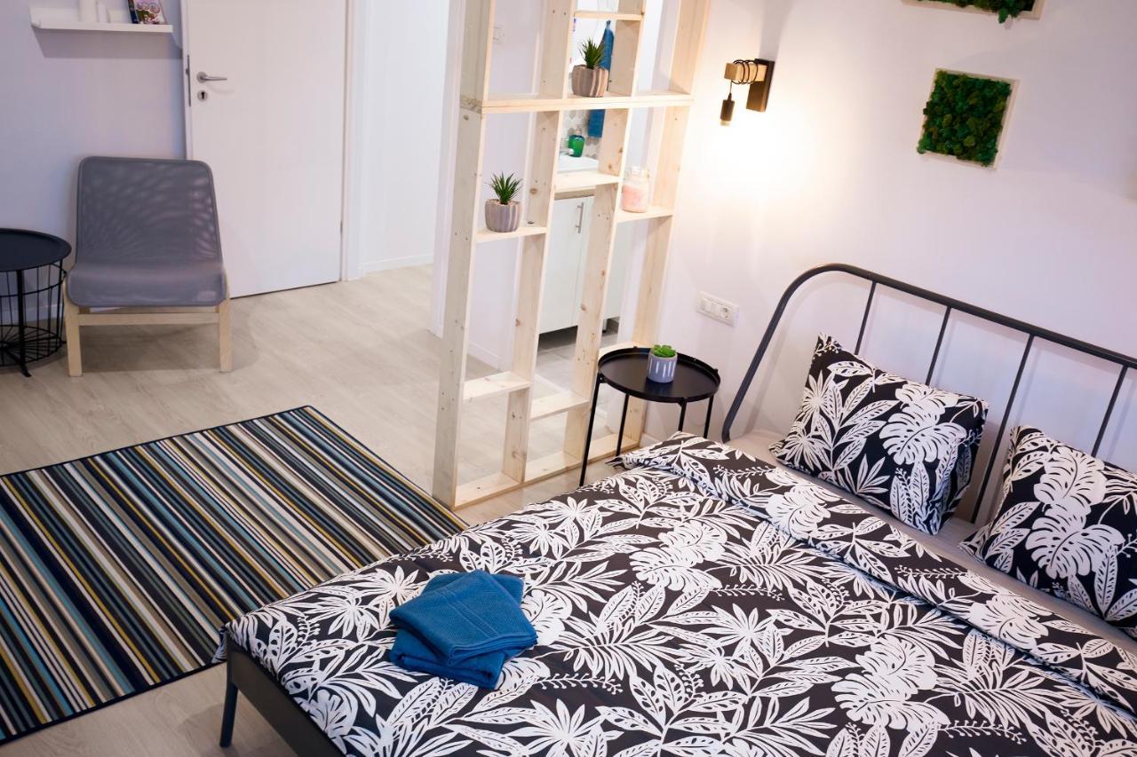 Ideal Studio Bukarest Kültér fotó